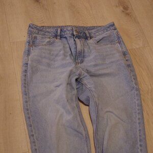 Women's American Eagle Strigid Mom Jeans